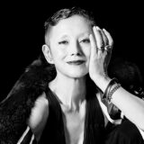 夏木マリと旦那・斎藤ノヴが事実婚から結婚した理由は義理の母！現在も仲良し夫婦！